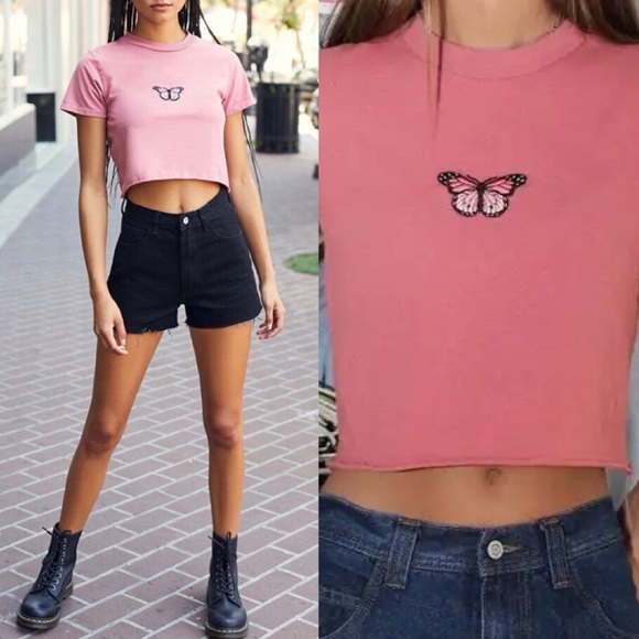 Brandy Melville Helen Butterfly T-shirt - Picture 9 of 9